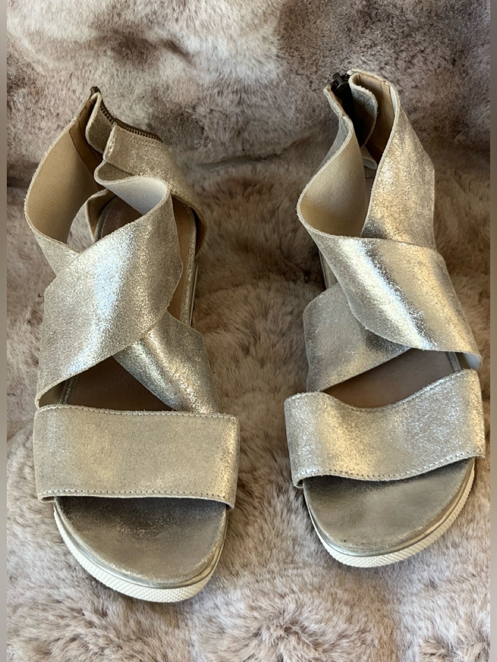 Eileen Fisher Sport Criss Cross Tumbled Leather Banded Wedge Platform Sandal 7.5